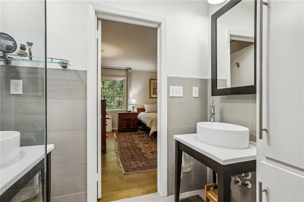 3311 Stillhouse Road Se, Atlanta, Georgia 30339, 4 Bedrooms Bedrooms, ,4 BathroomsBathrooms,Residential,For Sale,3311 Stillhouse Road Se,7560171