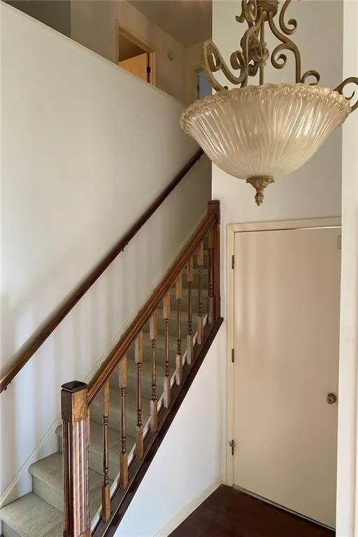 295 Francyne Court, Sandy Springs, Georgia 30328, 3 Bedrooms Bedrooms, ,3 BathroomsBathrooms,Residential,Sold,295 Francyne Court,7184685