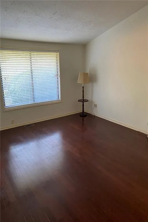 295 Francyne Court, Sandy Springs, Georgia 30328, 3 Bedrooms Bedrooms, ,3 BathroomsBathrooms,Residential,Sold,295 Francyne Court,7184685