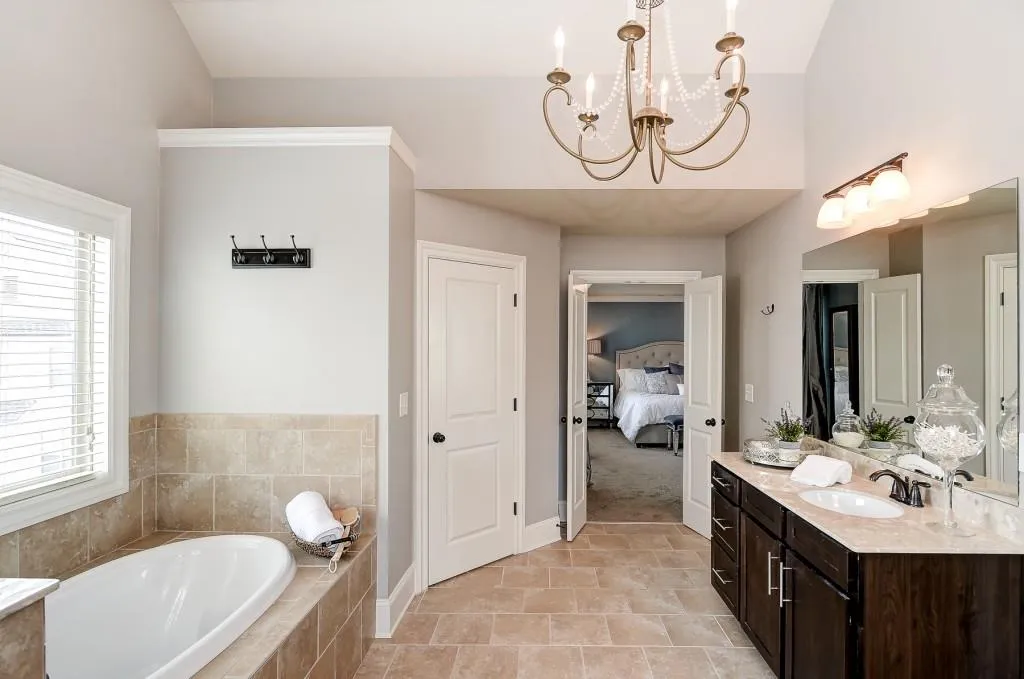 7840 Highland Bluff, Sandy Springs, Georgia 30328, 3 Bedrooms Bedrooms, ,2 BathroomsBathrooms,Residential,Sold,7840 Highland Bluff,5947763