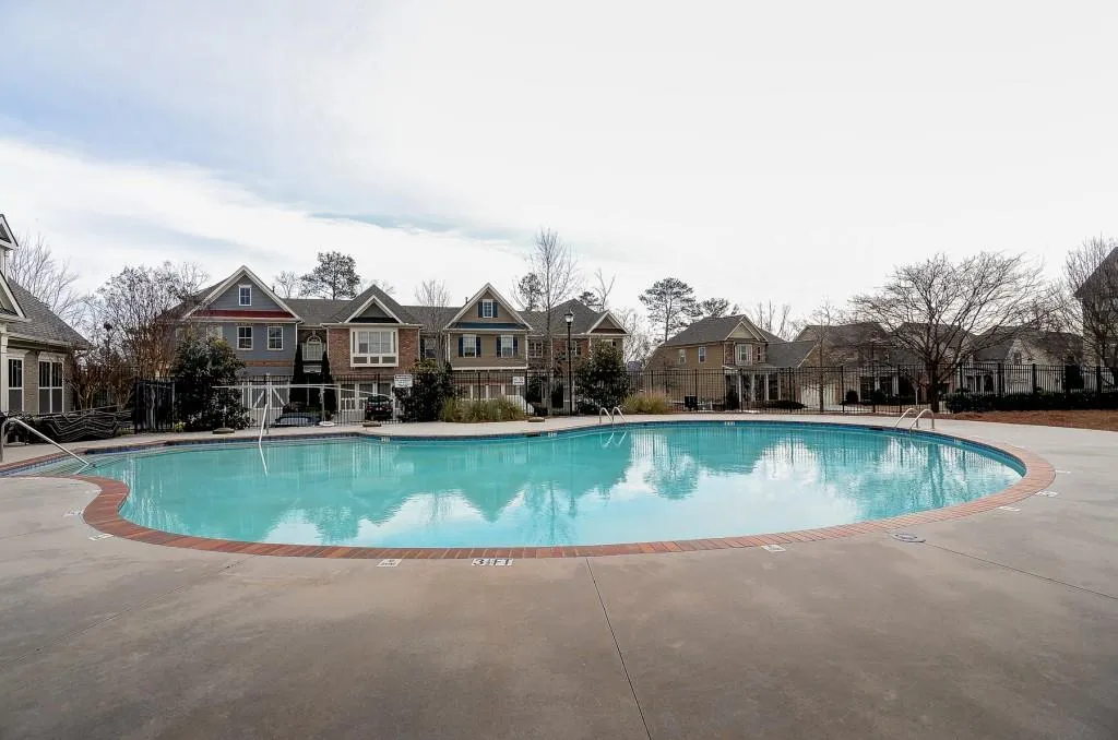 7840 Highland Bluff, Sandy Springs, Georgia 30328, 3 Bedrooms Bedrooms, ,2 BathroomsBathrooms,Residential,Sold,7840 Highland Bluff,5947763