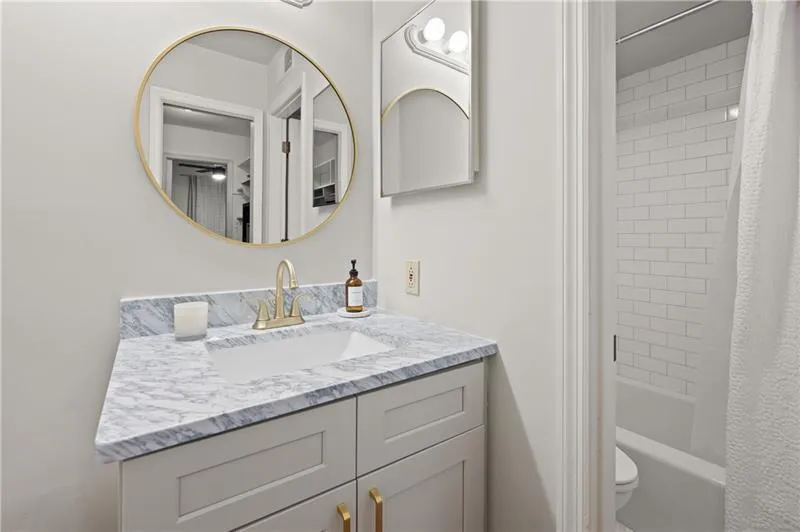 16 Ivy Ridge Ne, Atlanta, Georgia 30342, 3 Bedrooms Bedrooms, ,3 BathroomsBathrooms,Residential,For Sale,16 Ivy Ridge Ne,7626731
