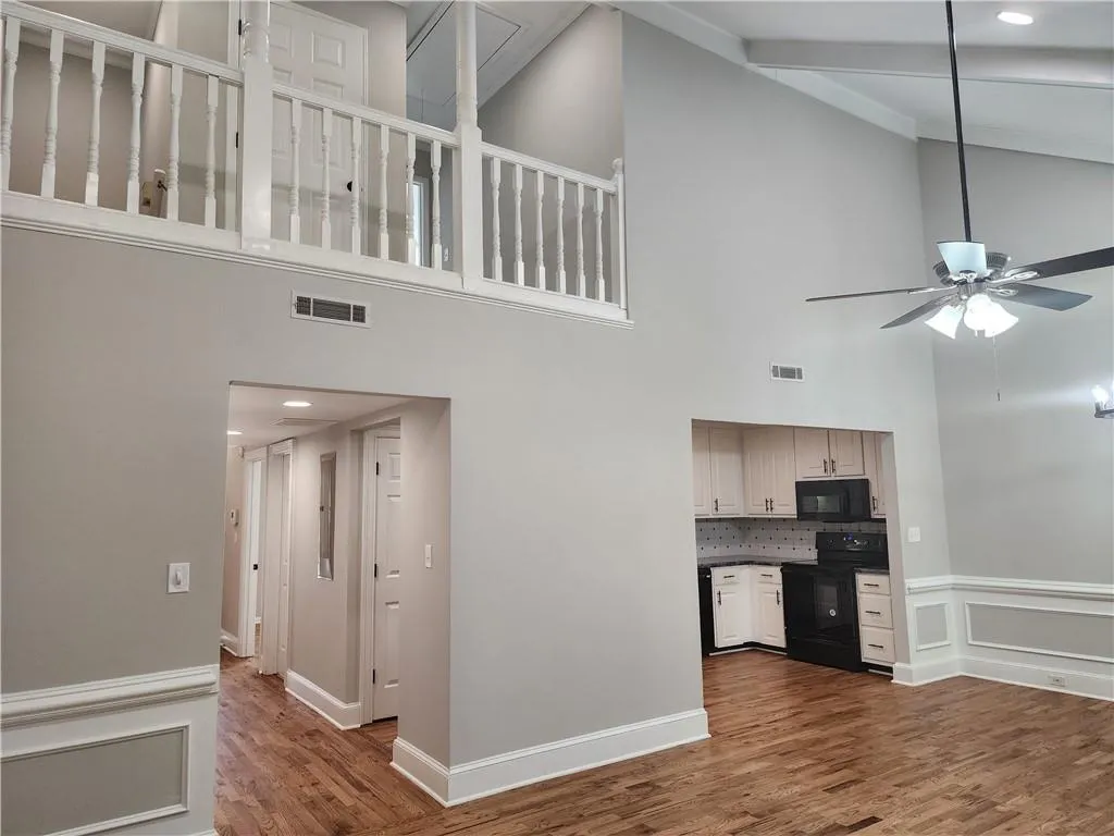555 Towergate Place, Sandy Springs, Georgia 30350, 2 Bedrooms Bedrooms, ,2 BathroomsBathrooms,Residential,Sold,555 Towergate Place,7246188