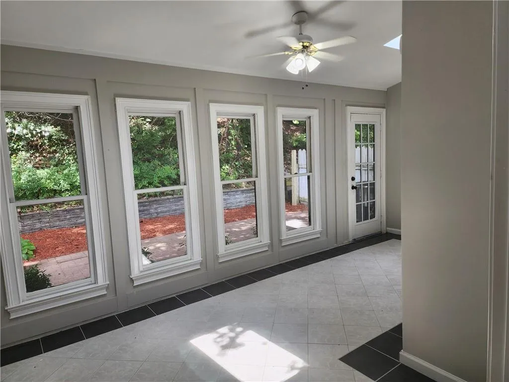 555 Towergate Place, Sandy Springs, Georgia 30350, 2 Bedrooms Bedrooms, ,2 BathroomsBathrooms,Residential,Sold,555 Towergate Place,7246188
