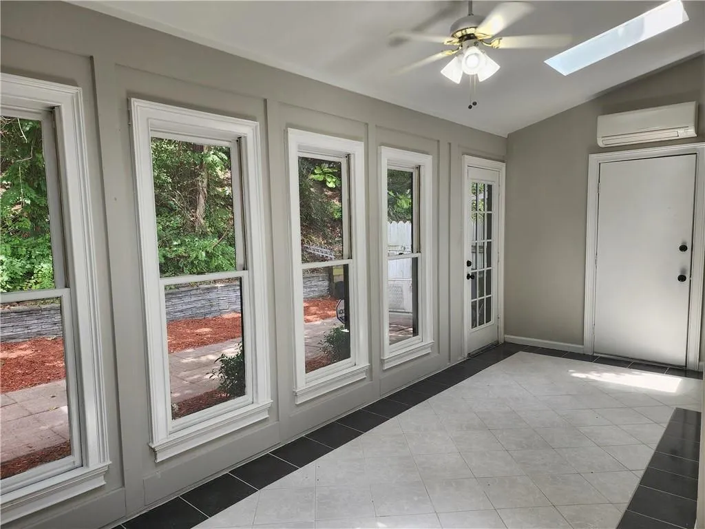 555 Towergate Place, Sandy Springs, Georgia 30350, 2 Bedrooms Bedrooms, ,2 BathroomsBathrooms,Residential,Sold,555 Towergate Place,7246188