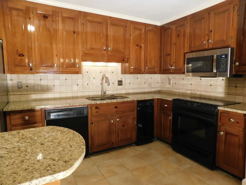 340 Forestgate Court, Sandy Springs, Georgia 30350, 2 Bedrooms Bedrooms, ,2 BathroomsBathrooms,Residential,Sold,340 Forestgate Court,7138362