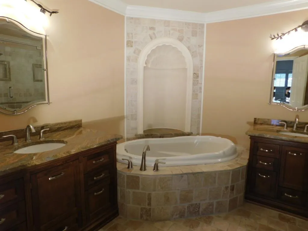 340 Forestgate Court, Sandy Springs, Georgia 30350, 2 Bedrooms Bedrooms, ,2 BathroomsBathrooms,Residential,Sold,340 Forestgate Court,7138362