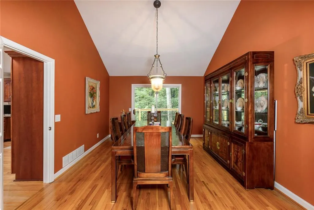 525 Spender Trace, Sandy Springs, Georgia 30350, 4 Bedrooms Bedrooms, ,3 BathroomsBathrooms,Residential,For Sale,525 Spender Trace,7626538