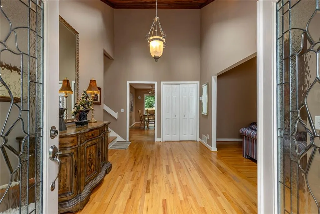 525 Spender Trace, Sandy Springs, Georgia 30350, 4 Bedrooms Bedrooms, ,3 BathroomsBathrooms,Residential,For Sale,525 Spender Trace,7626538