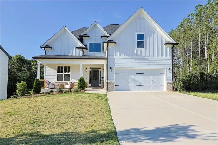 119 Dazzling Court, Dallas, Georgia 30132