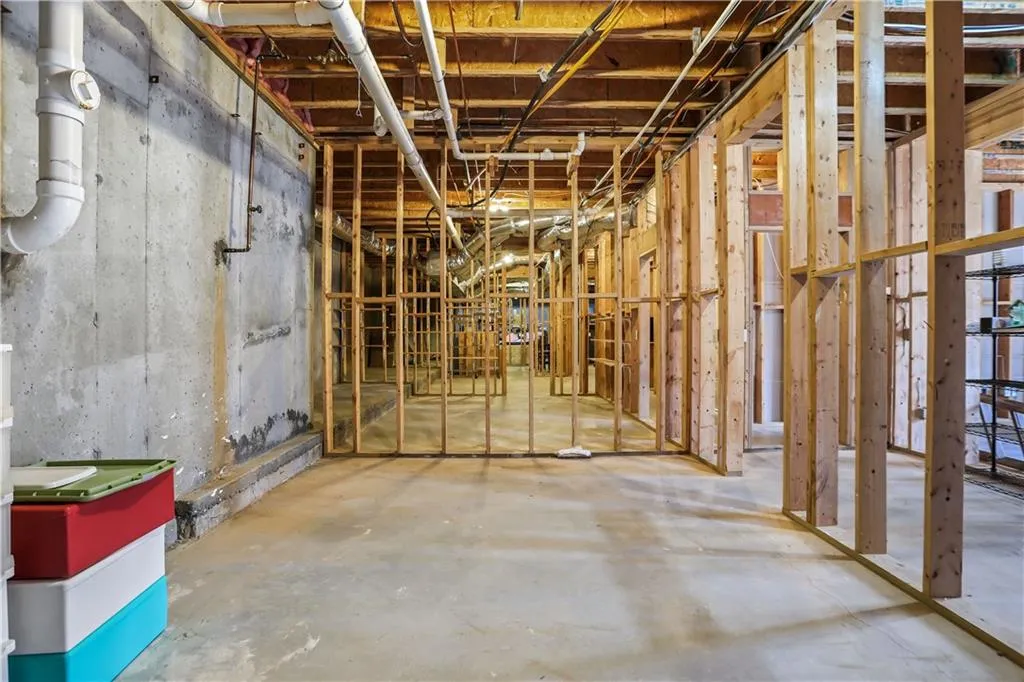 4946 Powers Ferry Road NW, Atlanta, Georgia 30327, 4 Bedrooms Bedrooms, ,3 BathroomsBathrooms,Residential,Sold,4946 Powers Ferry Road NW,7354826