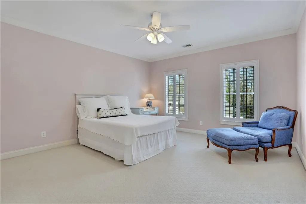 4946 Powers Ferry Road NW, Atlanta, Georgia 30327, 4 Bedrooms Bedrooms, ,3 BathroomsBathrooms,Residential,Sold,4946 Powers Ferry Road NW,7354826