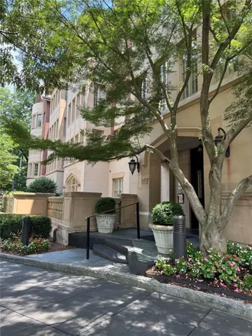 Welcome Home to The Clifton