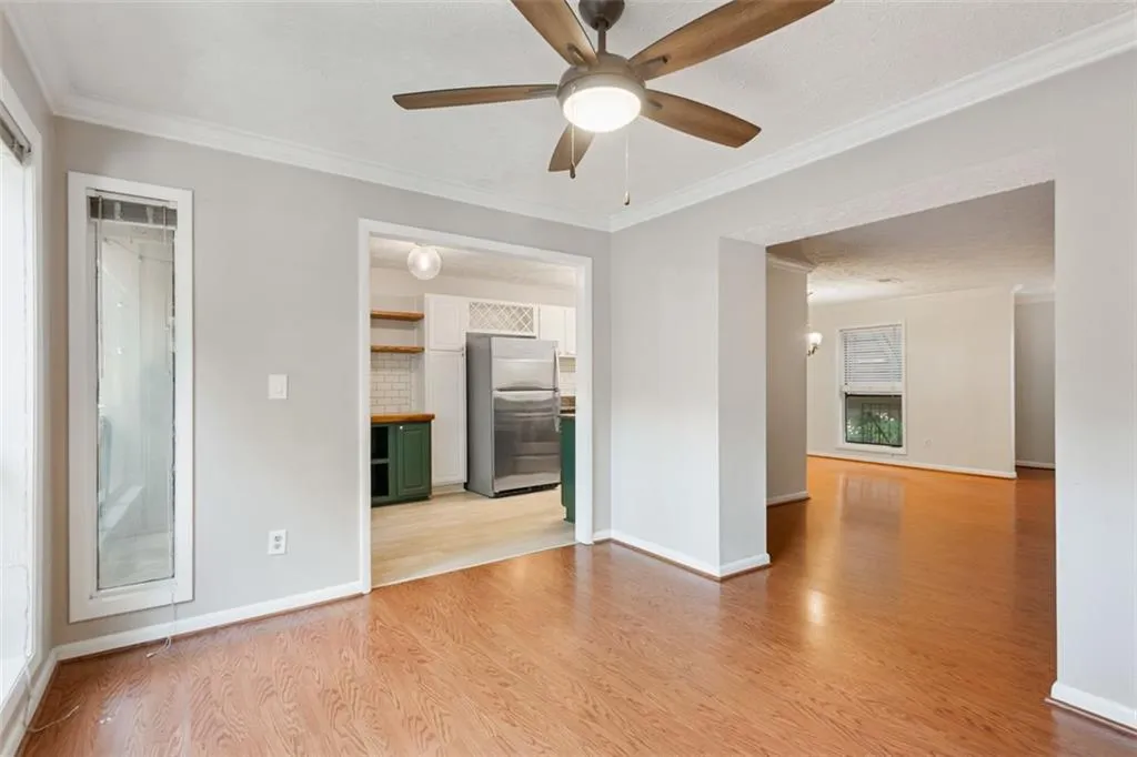 5137 Roswell Road Unit 5137-7, Atlanta, Georgia 30342, 2 Bedrooms Bedrooms, ,2 BathroomsBathrooms,Residential,Sold,5137 Roswell Road Unit 5137-7,6928348