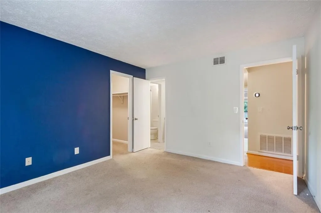 5137 Roswell Road Unit 5137-7, Atlanta, Georgia 30342, 2 Bedrooms Bedrooms, ,2 BathroomsBathrooms,Residential,Sold,5137 Roswell Road Unit 5137-7,6928348