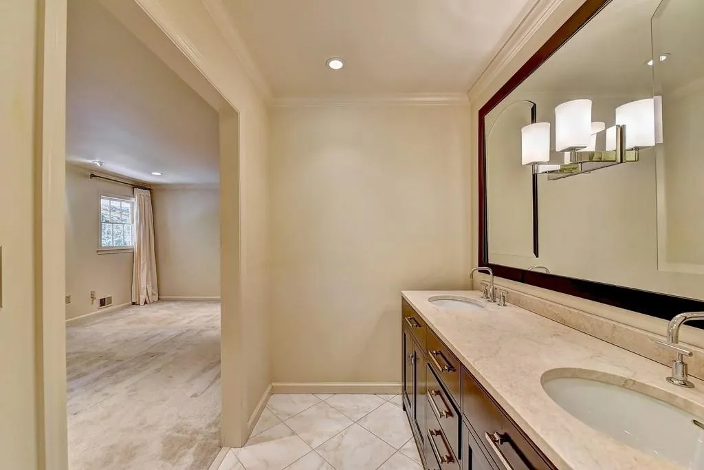 6170 Mountain Brook Lane, Sandy Springs, Georgia 30328, 5 Bedrooms Bedrooms, ,4 BathroomsBathrooms,Residential,Sold,6170 Mountain Brook Lane,6662519