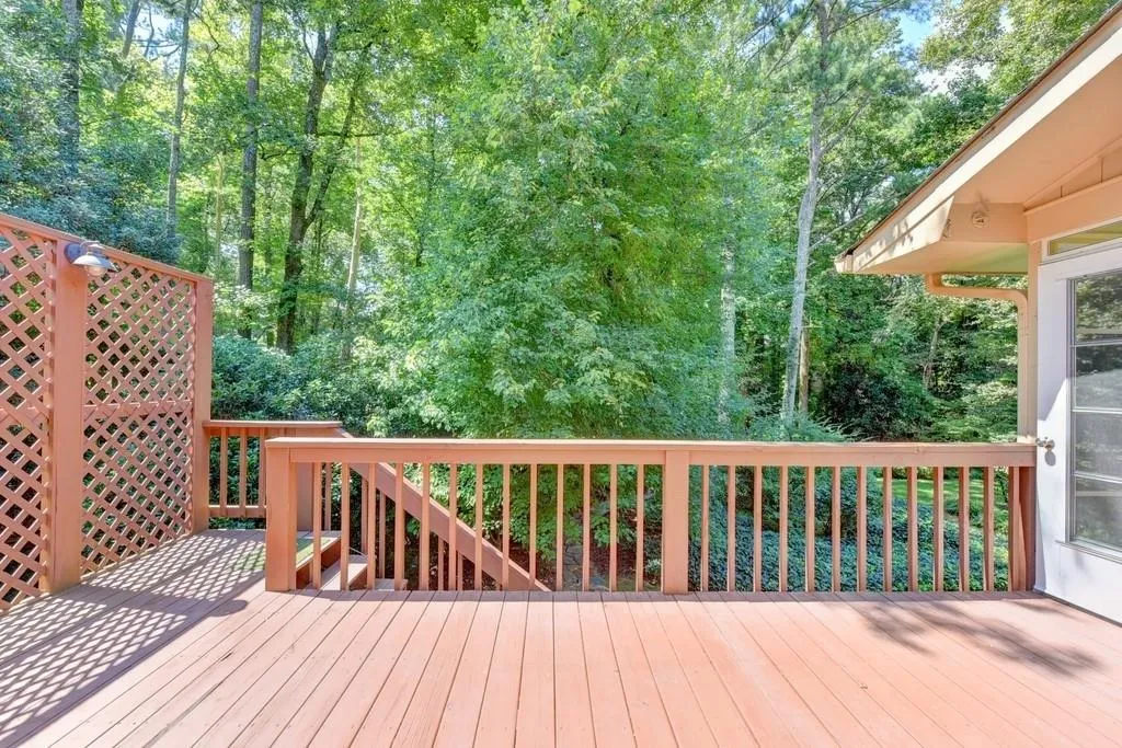 6170 Mountain Brook Lane, Sandy Springs, Georgia 30328, 5 Bedrooms Bedrooms, ,4 BathroomsBathrooms,Residential,Sold,6170 Mountain Brook Lane,6662519