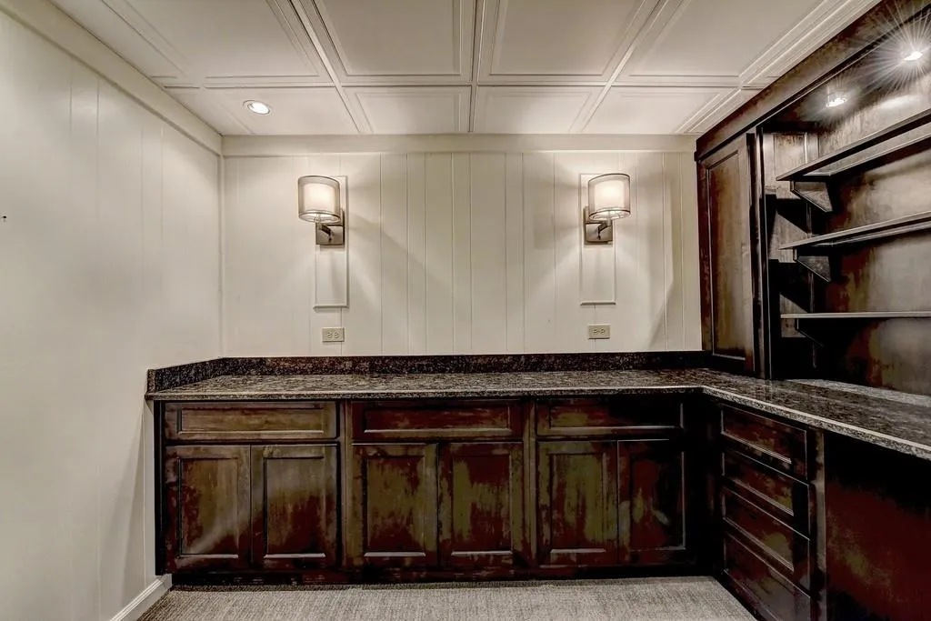 6170 Mountain Brook Lane, Sandy Springs, Georgia 30328, 5 Bedrooms Bedrooms, ,4 BathroomsBathrooms,Residential,Sold,6170 Mountain Brook Lane,6662519