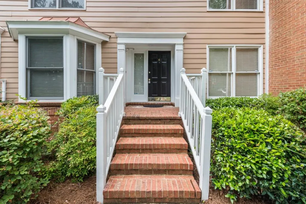 7500 Roswell Road Unit 4, Sandy Springs, Georgia 30350, 2 Bedrooms Bedrooms, ,2 BathroomsBathrooms,Residential,Sold,7500 Roswell Road Unit 4,5859320 7500 Roswell Road Unit 4, Sandy Springs, Georgia 30350, 2 Bedrooms Bedrooms, ,2 BathroomsBathrooms,Residential,Sold,7500 Roswell Road Unit 4,5859320