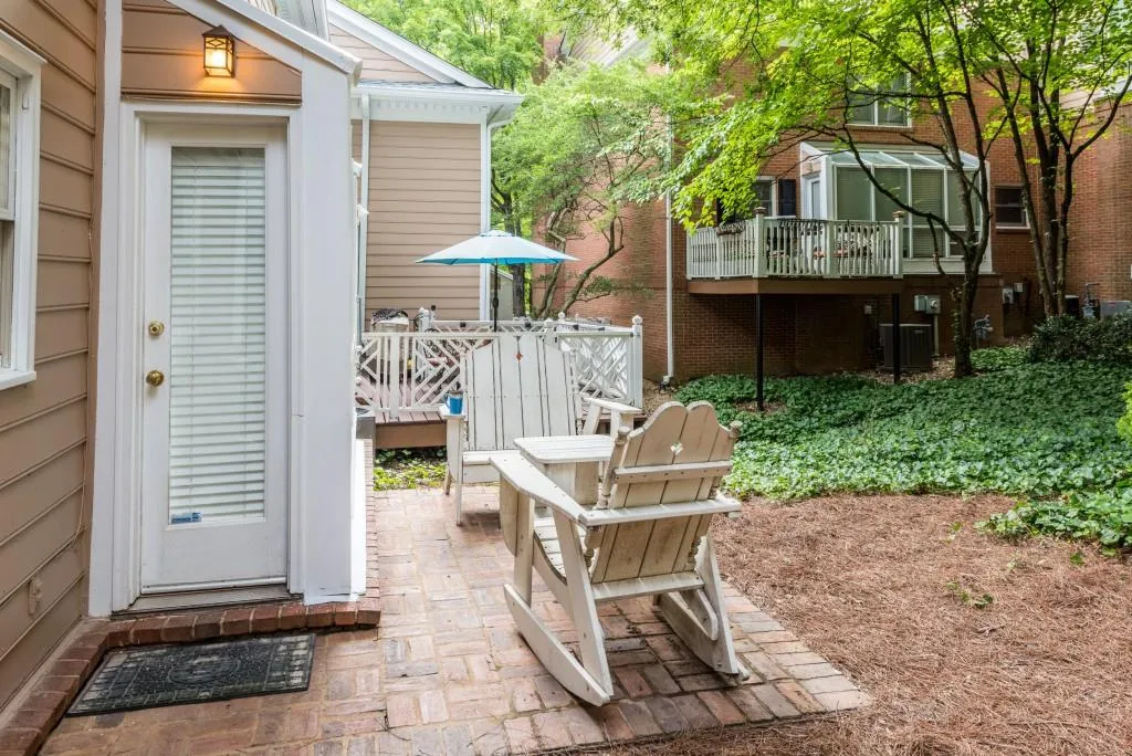 7500 Roswell Road Unit 4, Sandy Springs, Georgia 30350, 2 Bedrooms Bedrooms, ,2 BathroomsBathrooms,Residential,Sold,7500 Roswell Road Unit 4,5859320 7500 Roswell Road Unit 4, Sandy Springs, Georgia 30350, 2 Bedrooms Bedrooms, ,2 BathroomsBathrooms,Residential,Sold,7500 Roswell Road Unit 4,5859320