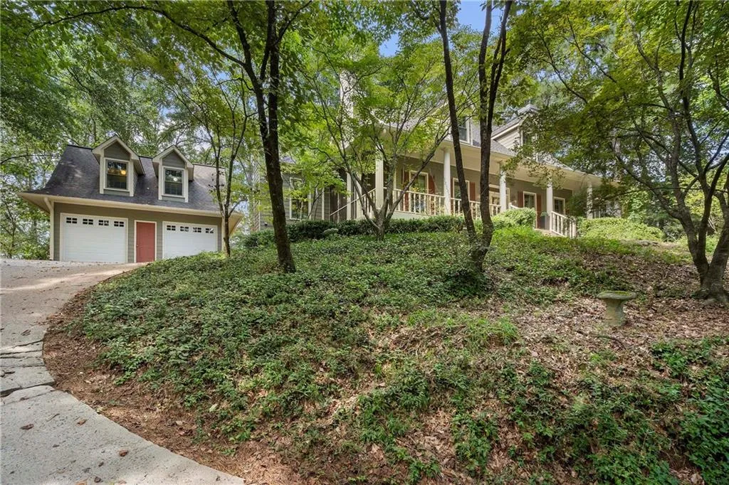 3337 Cochise Drive Se, Atlanta, Georgia 30339, 5 Bedrooms Bedrooms, ,4 BathroomsBathrooms,Residential,For Sale,3337 Cochise Drive Se,7641749