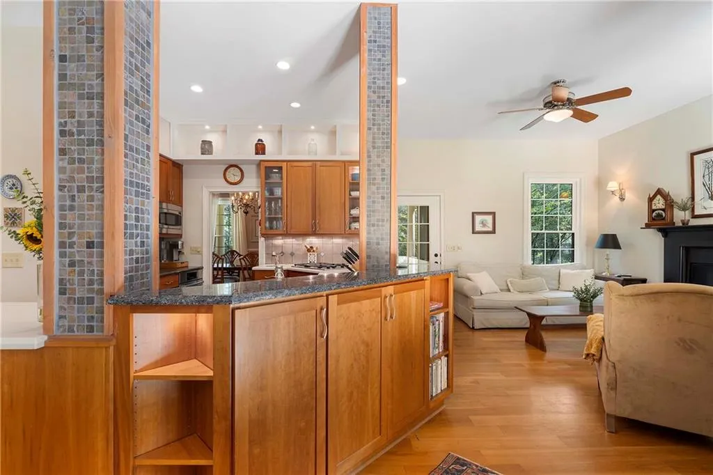 3337 Cochise Drive Se, Atlanta, Georgia 30339, 5 Bedrooms Bedrooms, ,4 BathroomsBathrooms,Residential,For Sale,3337 Cochise Drive Se,7641749