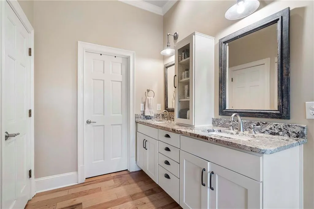 3337 Cochise Drive Se, Atlanta, Georgia 30339, 5 Bedrooms Bedrooms, ,4 BathroomsBathrooms,Residential,For Sale,3337 Cochise Drive Se,7641749