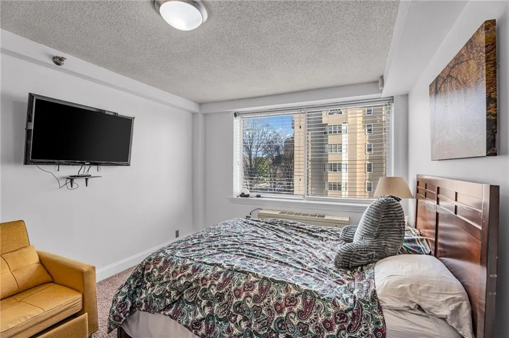 2479 Peachtree Road Ne Unit 508, Atlanta, Georgia 30305, 1 Bedroom Bedrooms, ,1 BathroomBathrooms,Residential,For Sale,2479 Peachtree Road Ne Unit 508,7539749