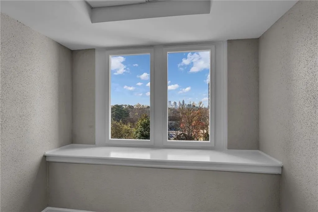 2479 Peachtree Road Ne Unit 508, Atlanta, Georgia 30305, 1 Bedroom Bedrooms, ,1 BathroomBathrooms,Residential,For Sale,2479 Peachtree Road Ne Unit 508,7539749