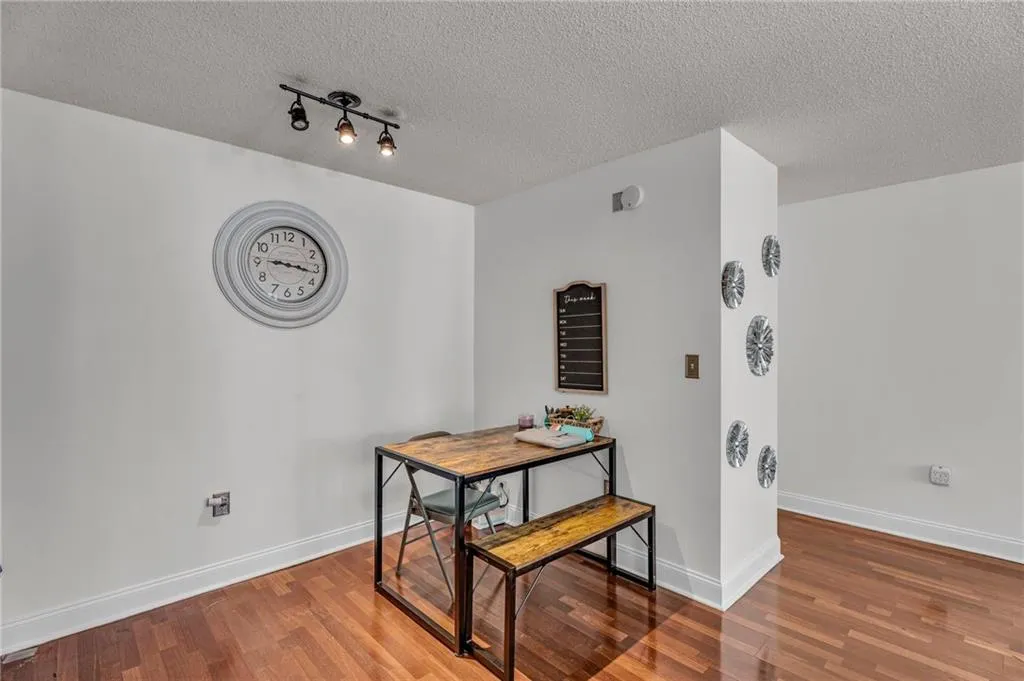 2479 Peachtree Road Ne Unit 508, Atlanta, Georgia 30305, 1 Bedroom Bedrooms, ,1 BathroomBathrooms,Residential,For Sale,2479 Peachtree Road Ne Unit 508,7539749