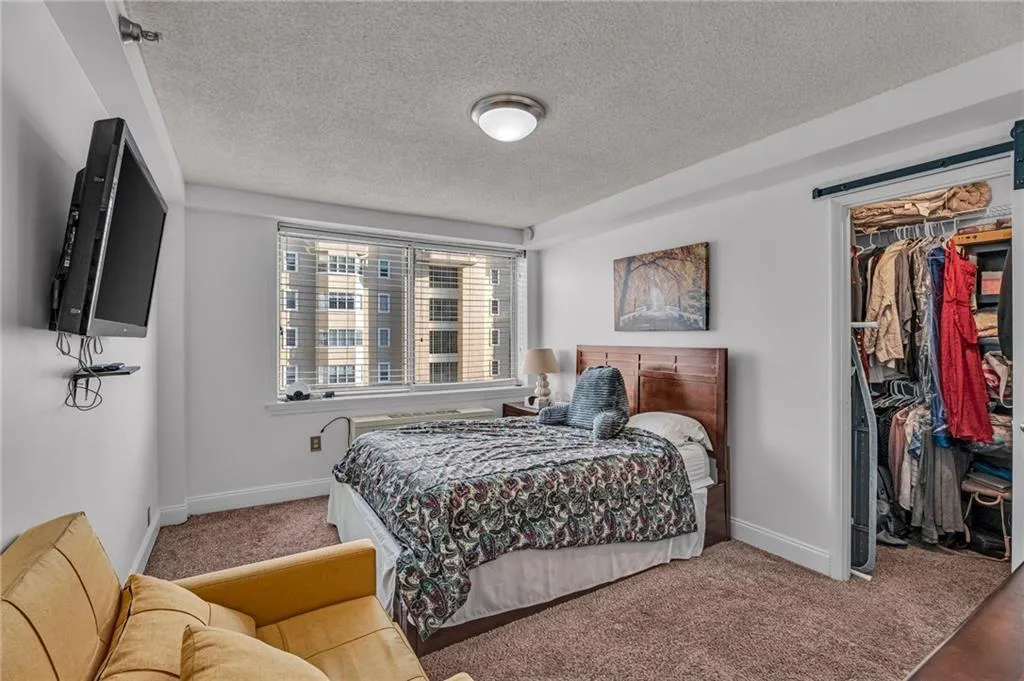 2479 Peachtree Road Ne Unit 508, Atlanta, Georgia 30305, 1 Bedroom Bedrooms, ,1 BathroomBathrooms,Residential,For Sale,2479 Peachtree Road Ne Unit 508,7539749