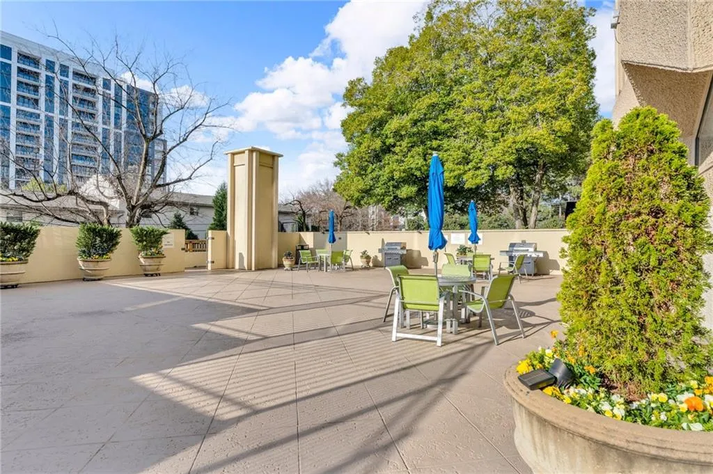 2479 Peachtree Road Ne Unit 508, Atlanta, Georgia 30305, 1 Bedroom Bedrooms, ,1 BathroomBathrooms,Residential,For Sale,2479 Peachtree Road Ne Unit 508,7539749