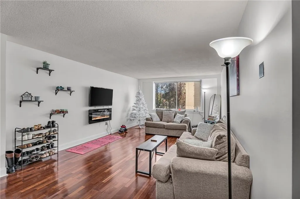 2479 Peachtree Road Ne Unit 508, Atlanta, Georgia 30305, 1 Bedroom Bedrooms, ,1 BathroomBathrooms,Residential,For Sale,2479 Peachtree Road Ne Unit 508,7539749
