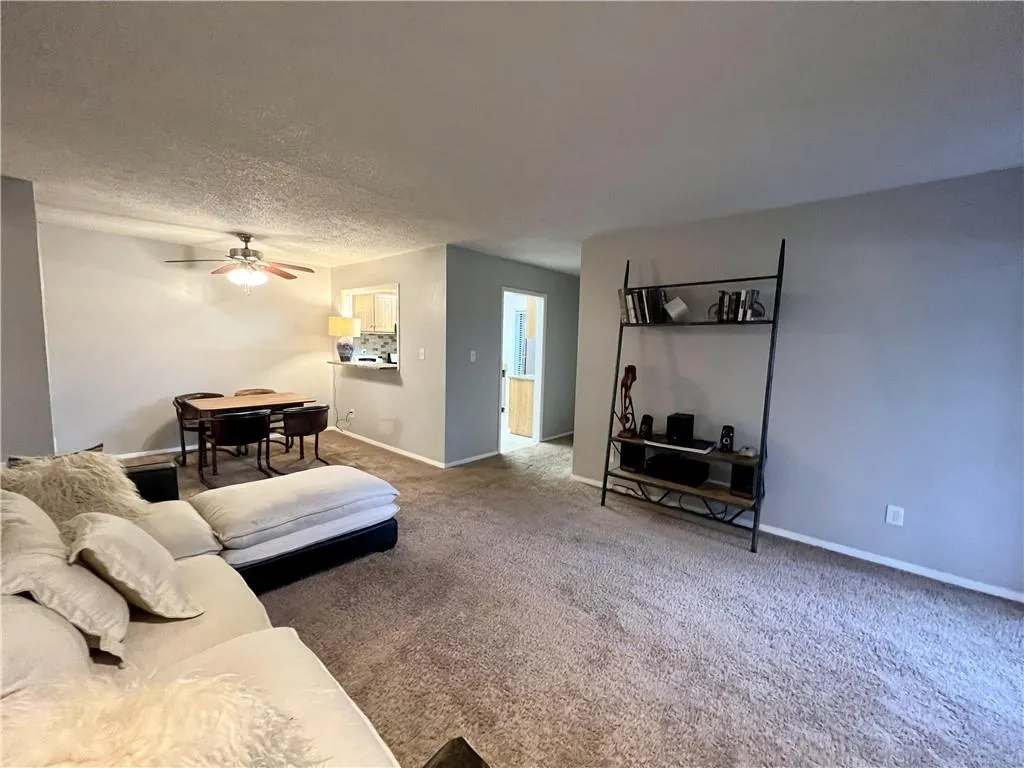 707 River Run Drive, Sandy Springs, Georgia 30350, 1 Bedroom Bedrooms, ,1 BathroomBathrooms,Residential,Sold,707 River Run Drive,7150454