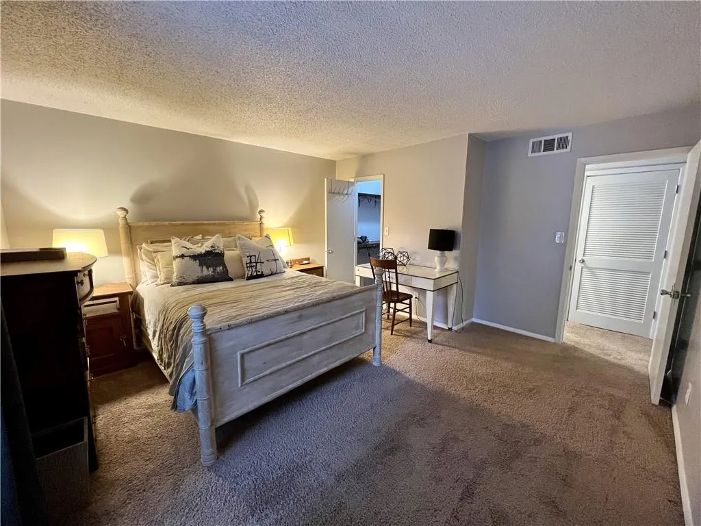 707 River Run Drive, Sandy Springs, Georgia 30350, 1 Bedroom Bedrooms, ,1 BathroomBathrooms,Residential,Sold,707 River Run Drive,7150454