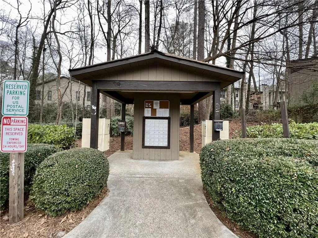 707 River Run Drive, Sandy Springs, Georgia 30350, 1 Bedroom Bedrooms, ,1 BathroomBathrooms,Residential,Sold,707 River Run Drive,7150454