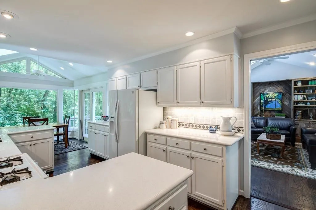 195 Abington Drive, Sandy Springs, Georgia 30328, 5 Bedrooms Bedrooms, ,4 BathroomsBathrooms,Residential,Sold,195 Abington Drive,5864836