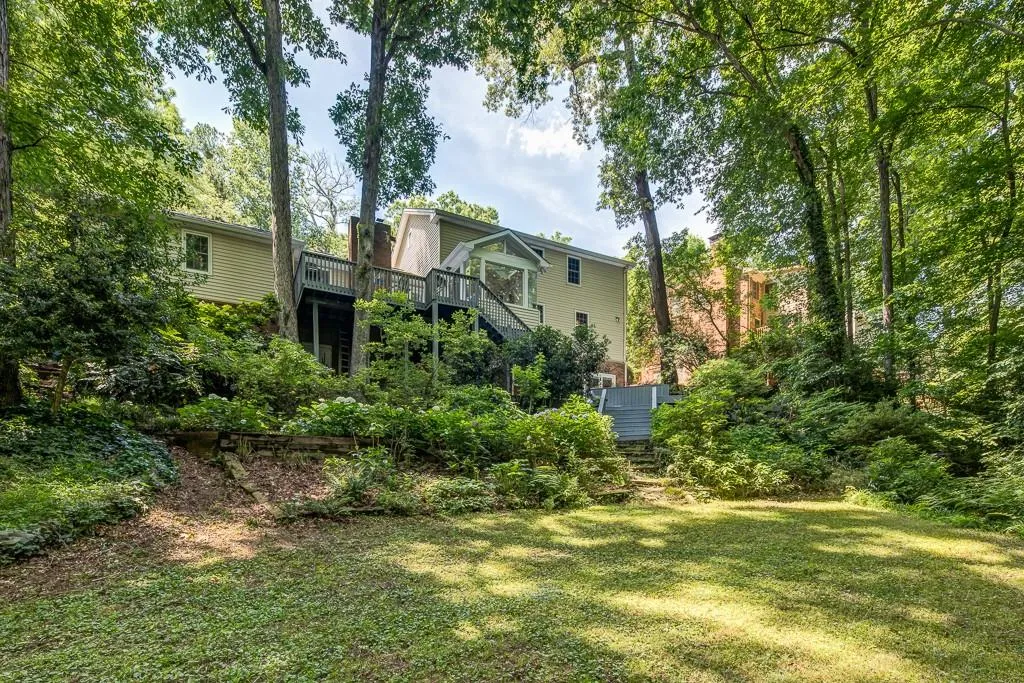 195 Abington Drive, Sandy Springs, Georgia 30328, 5 Bedrooms Bedrooms, ,4 BathroomsBathrooms,Residential,Sold,195 Abington Drive,5864836