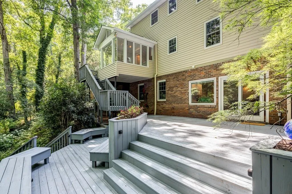 195 Abington Drive, Sandy Springs, Georgia 30328, 5 Bedrooms Bedrooms, ,4 BathroomsBathrooms,Residential,Sold,195 Abington Drive,5864836