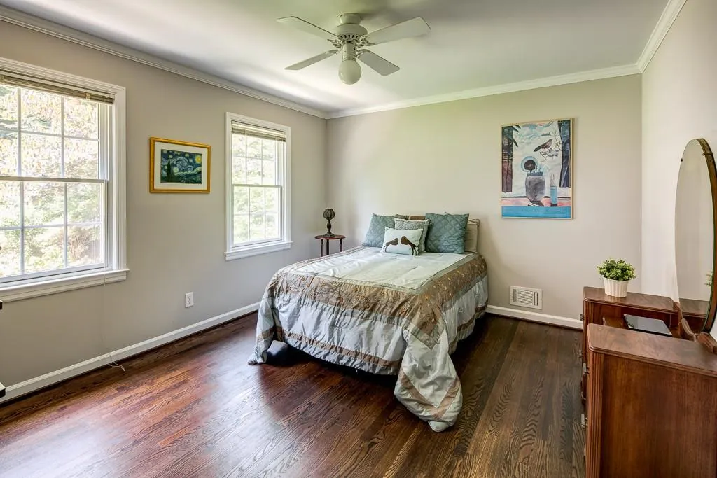 195 Abington Drive, Sandy Springs, Georgia 30328, 5 Bedrooms Bedrooms, ,4 BathroomsBathrooms,Residential,Sold,195 Abington Drive,5864836