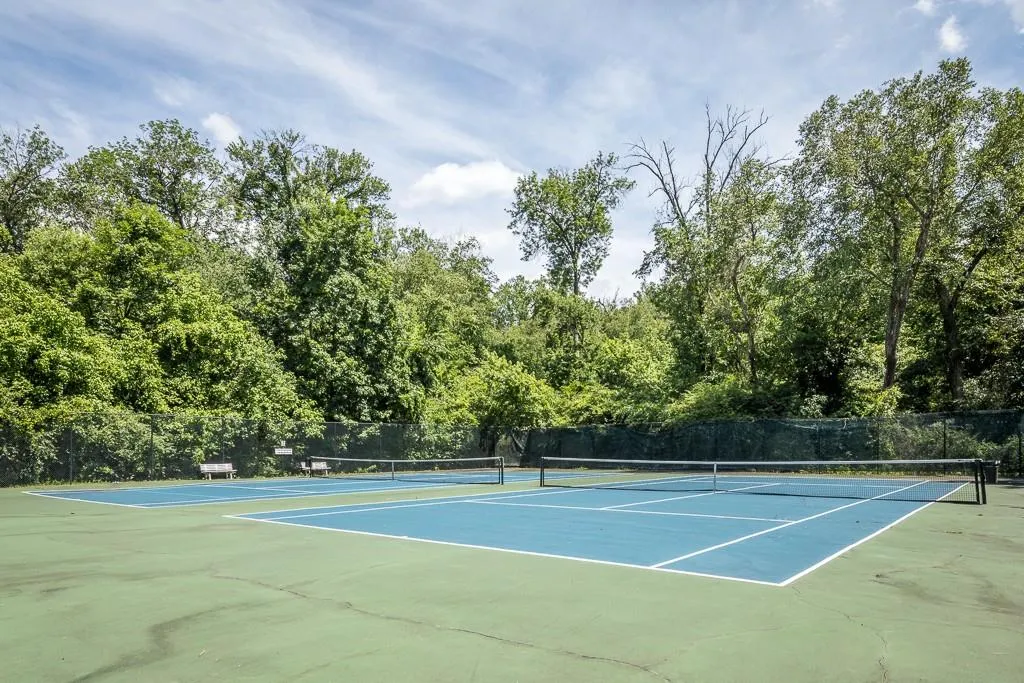 195 Abington Drive, Sandy Springs, Georgia 30328, 5 Bedrooms Bedrooms, ,4 BathroomsBathrooms,Residential,Sold,195 Abington Drive,5864836