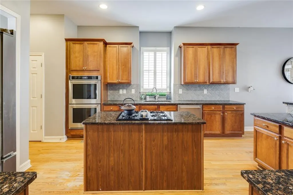 7340 Village Creek Trace, Sandy Springs, Georgia 30328, 4 Bedrooms Bedrooms, ,3 BathroomsBathrooms,Residential,Sold,7340 Village Creek Trace,7193379