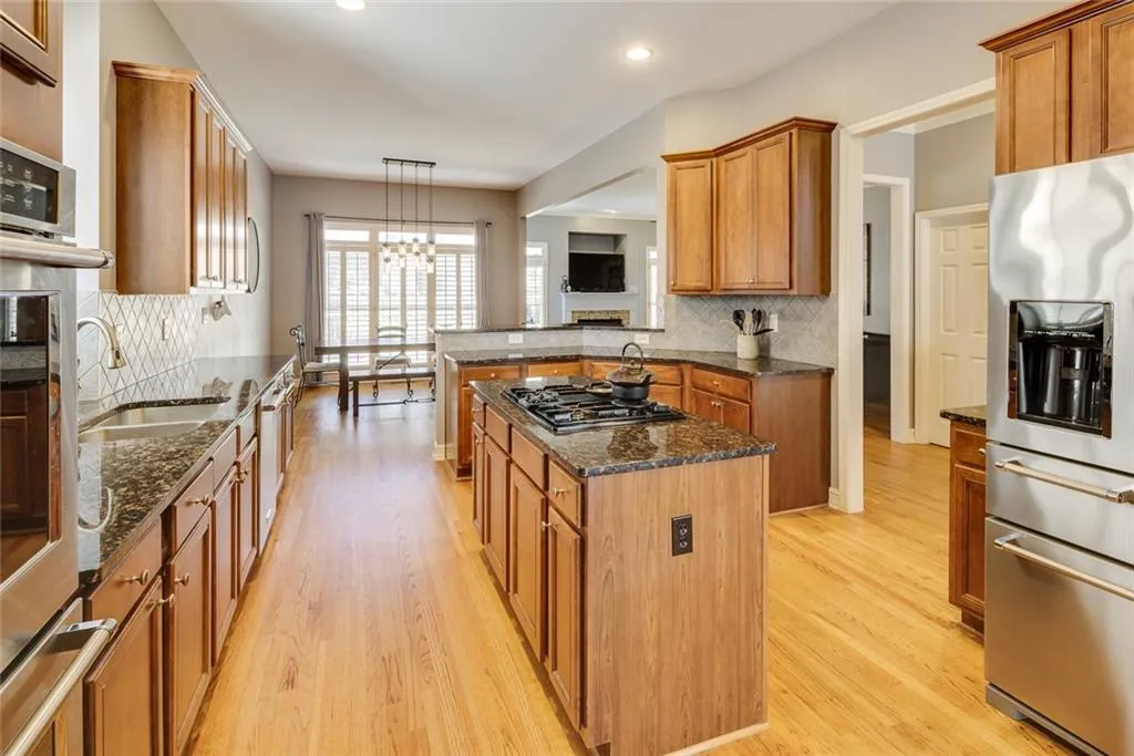 7340 Village Creek Trace, Sandy Springs, Georgia 30328, 4 Bedrooms Bedrooms, ,3 BathroomsBathrooms,Residential,Sold,7340 Village Creek Trace,7193379