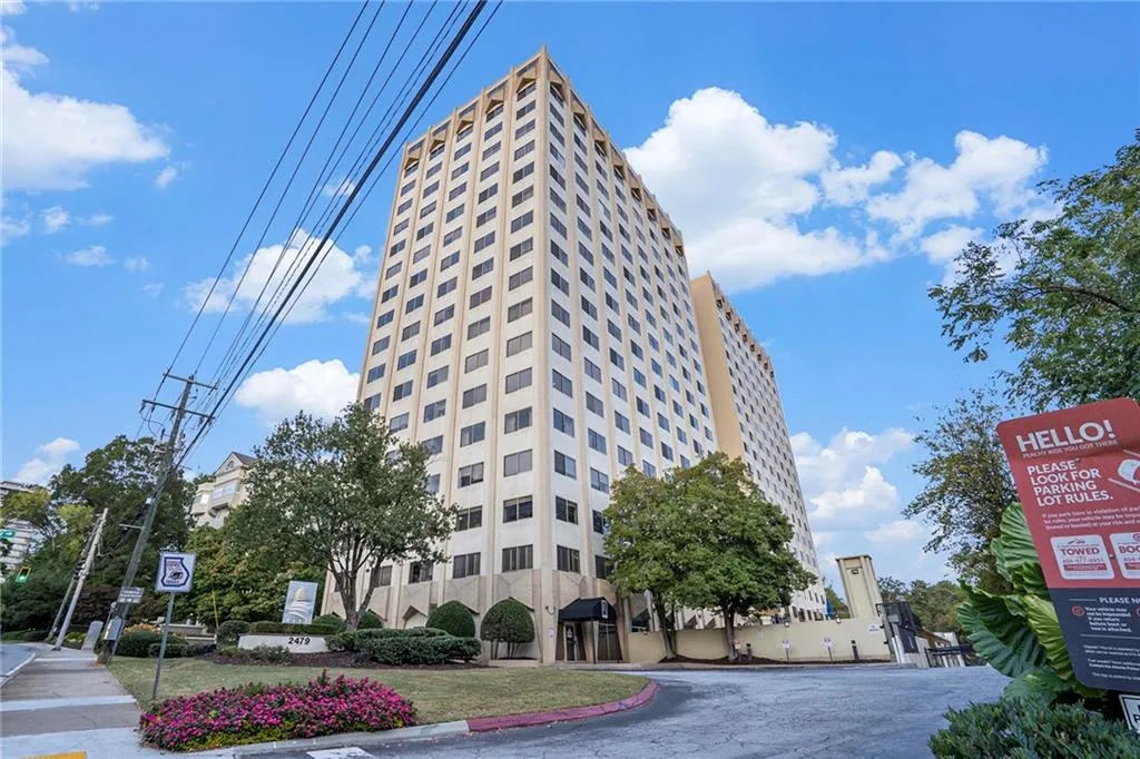 2479 Peachtree Road Ne Unit 708, Atlanta, Georgia 30305, 1 Bedroom Bedrooms, ,1 BathroomBathrooms,Residential,For Sale,2479 Peachtree Road Ne Unit 708,7672297