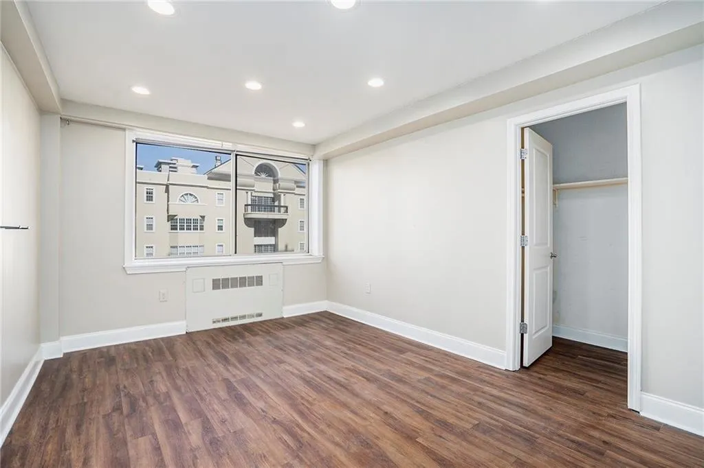 2479 Peachtree Road Ne Unit 708, Atlanta, Georgia 30305, 1 Bedroom Bedrooms, ,1 BathroomBathrooms,Residential,For Sale,2479 Peachtree Road Ne Unit 708,7672297