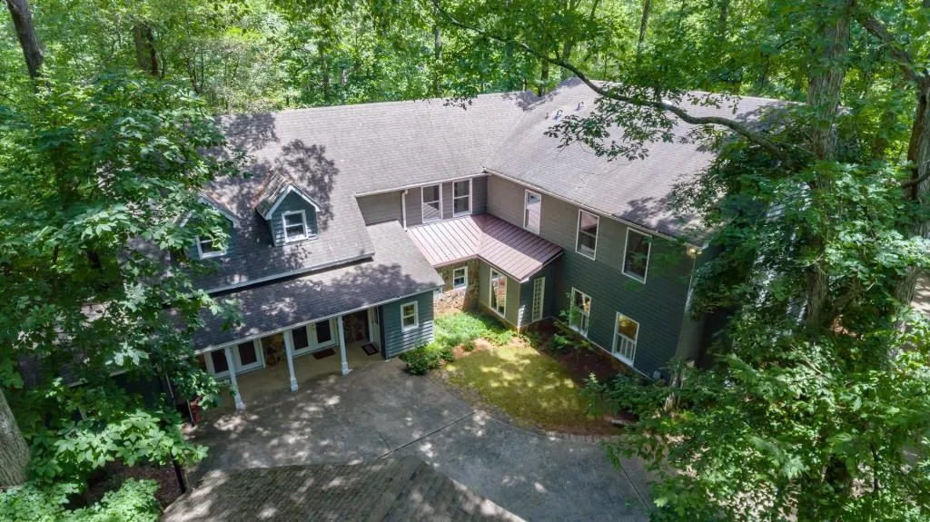 50 Serendipity Way, Sandy Springs, Georgia 30350, 4 Bedrooms Bedrooms, ,3 BathroomsBathrooms,Residential,Sold,50 Serendipity Way,6800869