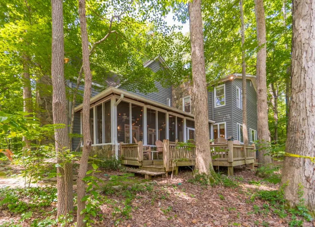 50 Serendipity Way, Sandy Springs, Georgia 30350, 4 Bedrooms Bedrooms, ,3 BathroomsBathrooms,Residential,Sold,50 Serendipity Way,6800869