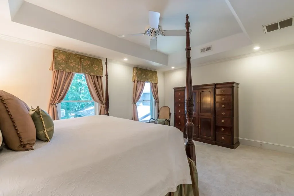 50 Serendipity Way, Sandy Springs, Georgia 30350, 4 Bedrooms Bedrooms, ,3 BathroomsBathrooms,Residential,Sold,50 Serendipity Way,6800869