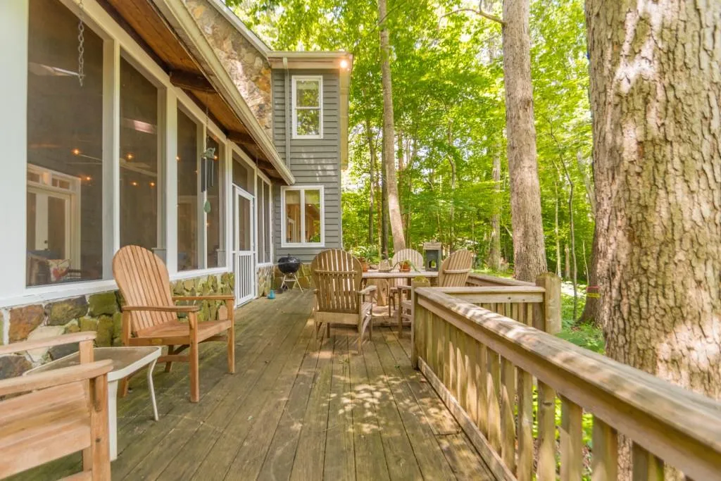 50 Serendipity Way, Sandy Springs, Georgia 30350, 4 Bedrooms Bedrooms, ,3 BathroomsBathrooms,Residential,Sold,50 Serendipity Way,6800869