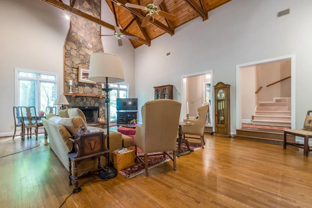 50 Serendipity Way, Sandy Springs, Georgia 30350, 4 Bedrooms Bedrooms, ,3 BathroomsBathrooms,Residential,Sold,50 Serendipity Way,6800869